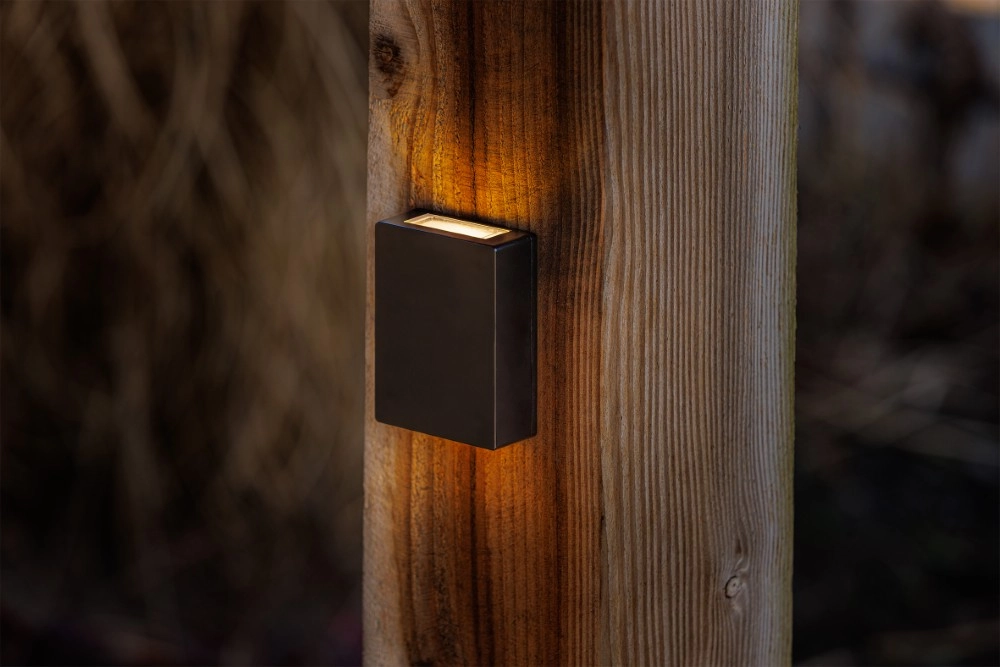 Strakke wandspot Vara zwart up & down GardenLights 8719979284817