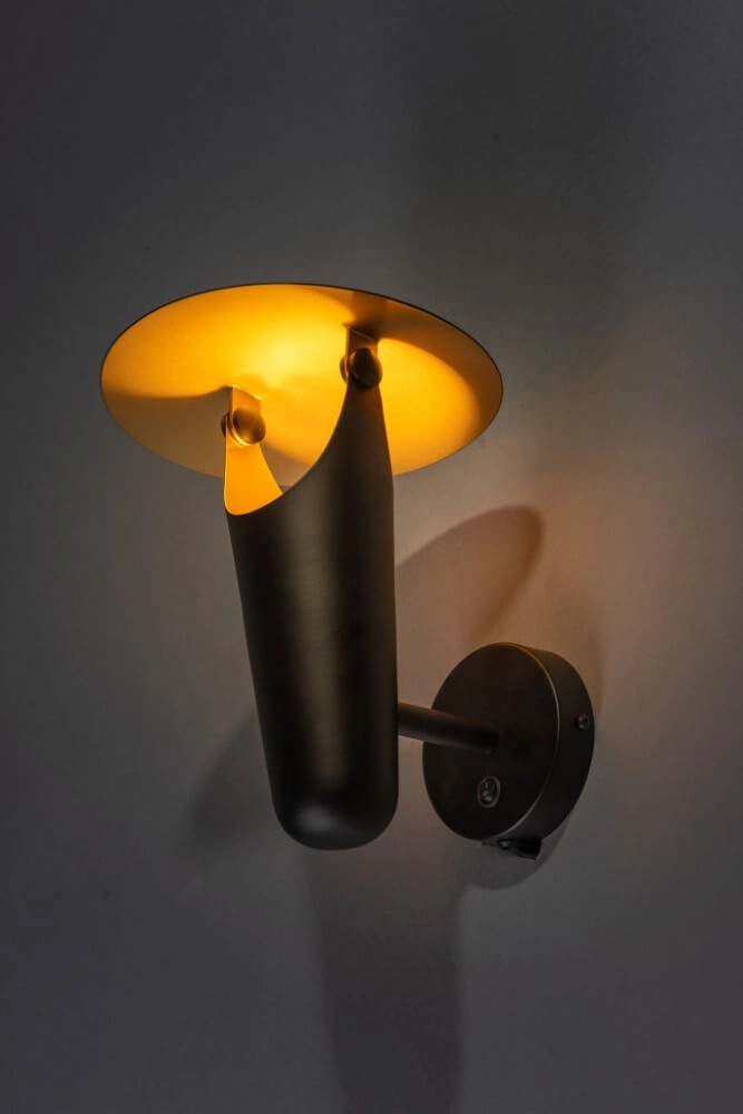 Moderne wandlamp The Britt zwart met goud ETH 8720195304418