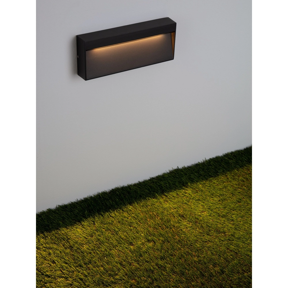 Zwarte wandlamp Drat design