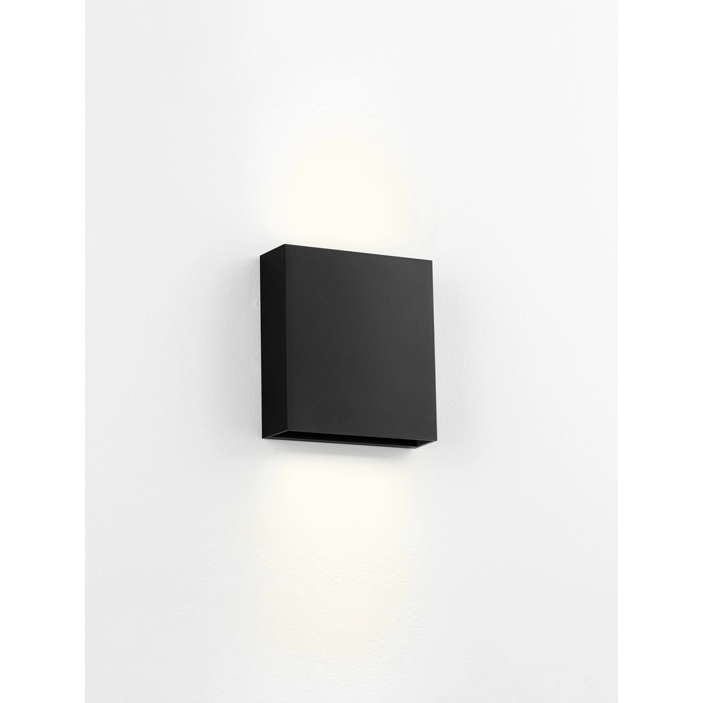 Strakke wandlamp Way zwart Lyora 5212017453754