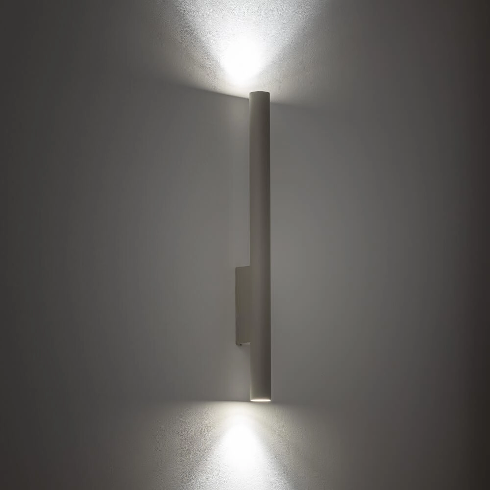 Lichtgrijze lange wandspot Fourty XL up & down Lyora 5903139108928