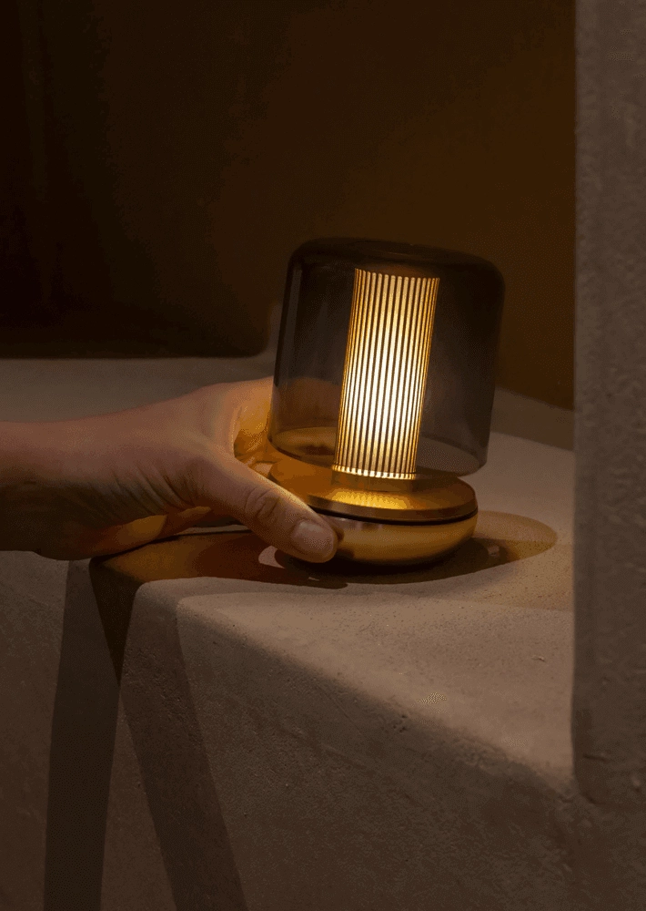 Oplaadbare tafellamp Firefly gold smoked Humble 6097522568556