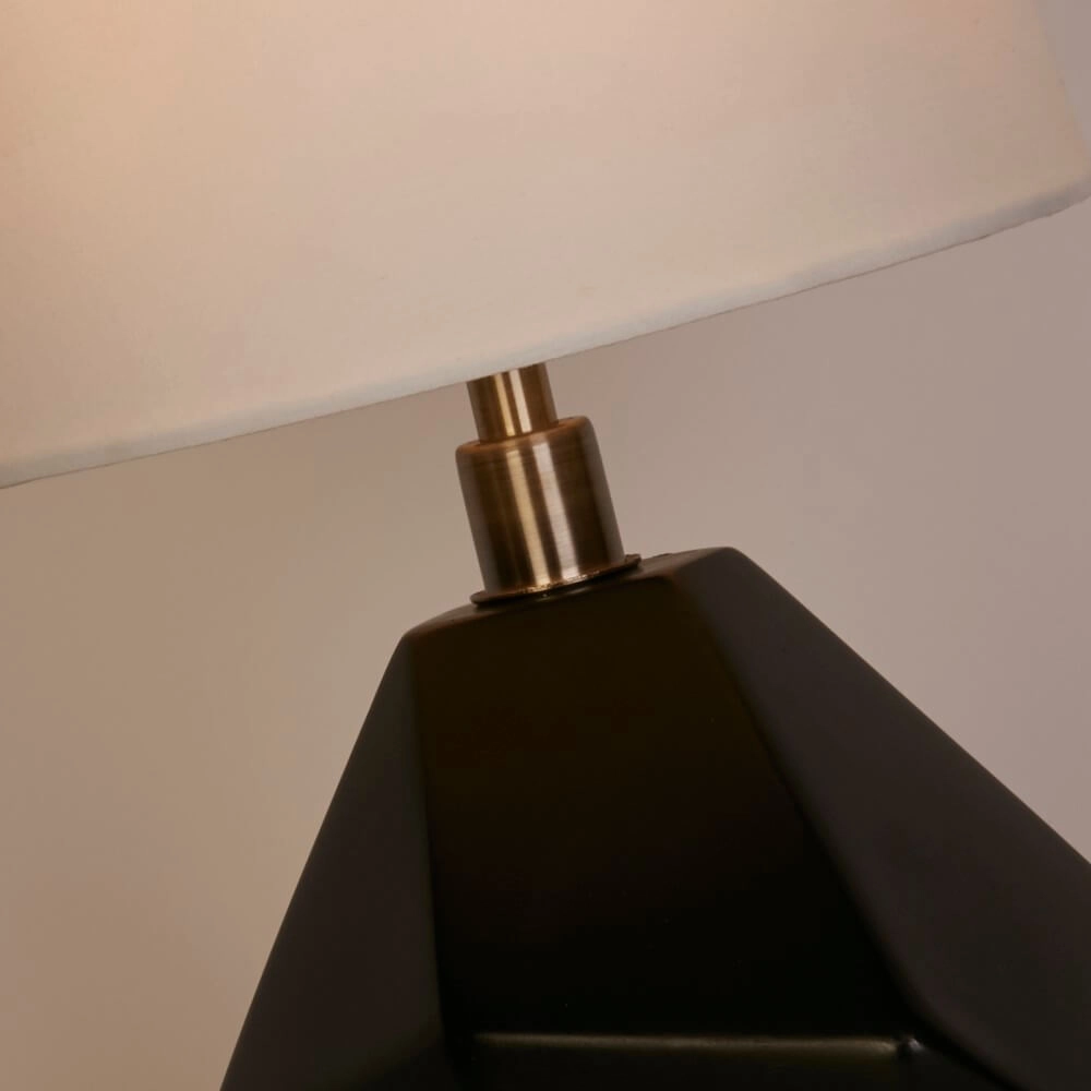 Tafellamp Apex zwart Searchlight 5053423273945