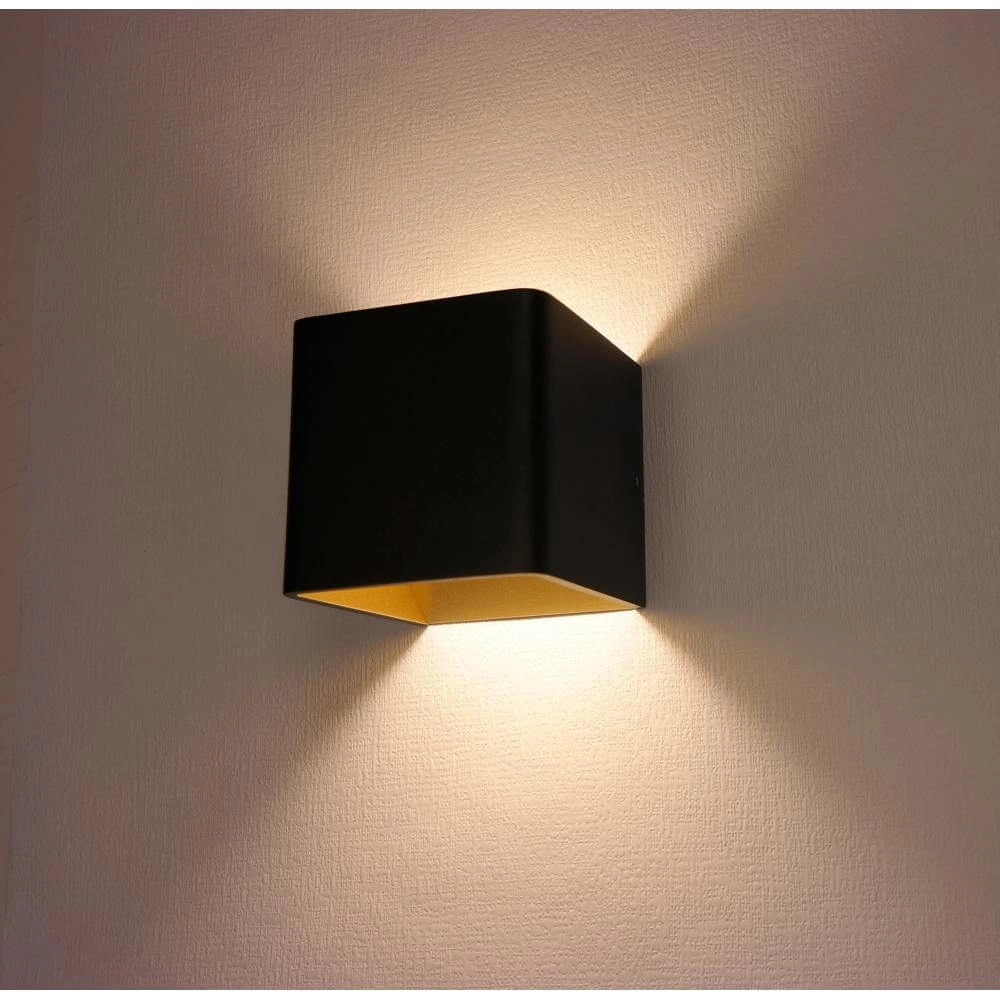 Vierkante wandlamp Fulda zwart met goud Artdelight 8719831736324