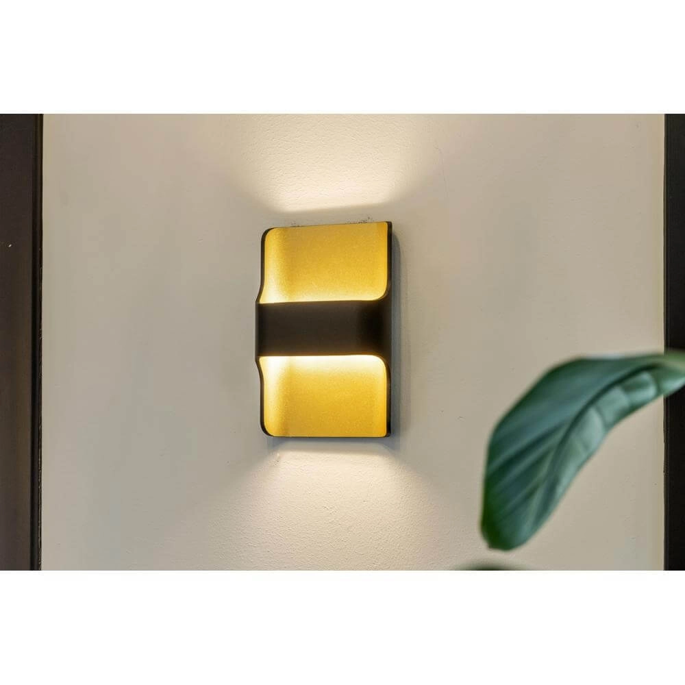Wandlamp design Dallas zwart met goud Artdelight 8719831737994