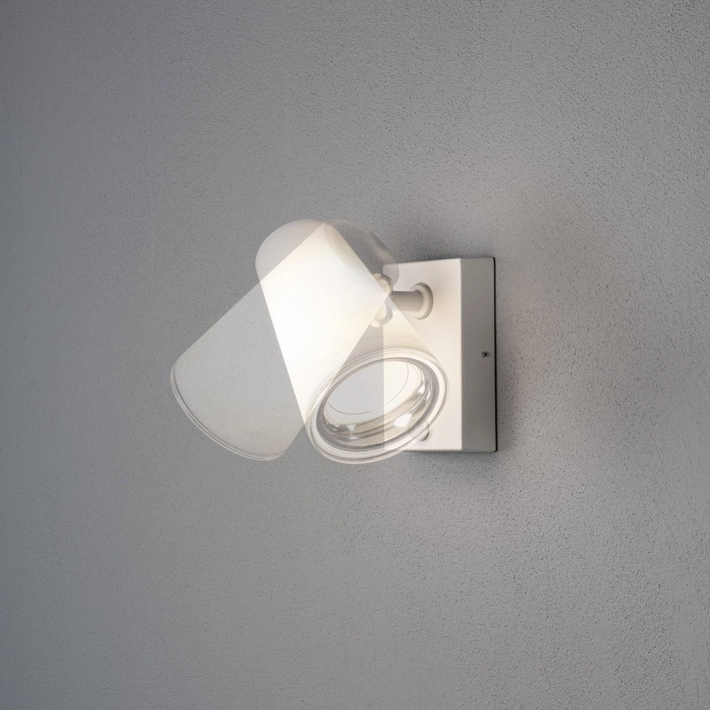 Witte opbouwspot Fano met bewegingssensor KonstSmide 7318307873252
