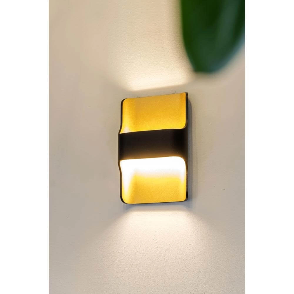 Wandlamp design Dallas zwart met goud Artdelight 8719831737994