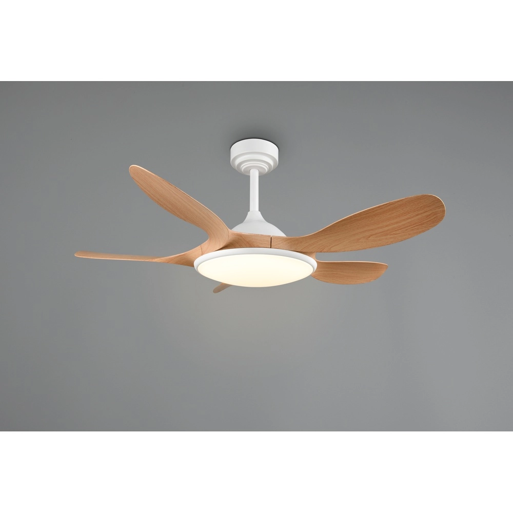 Witte ventilator Flen met houten bladen Ø 108cm
