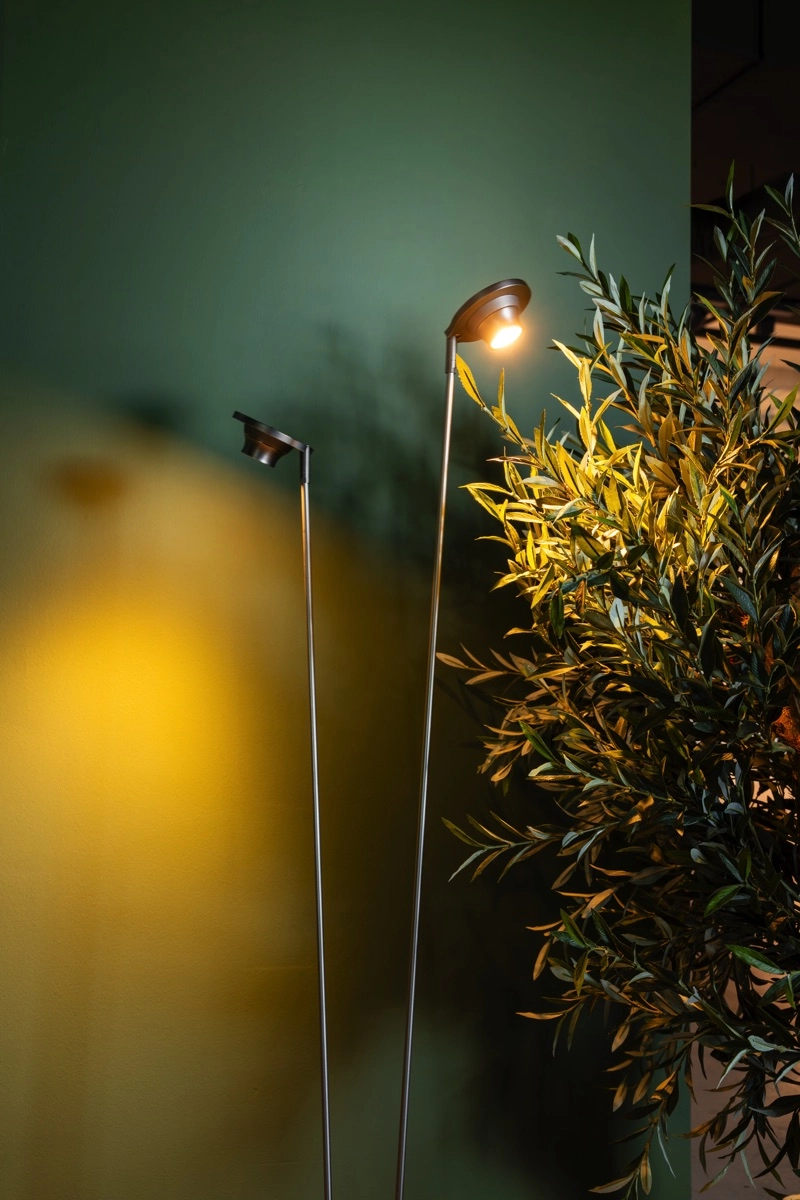 Moderne led tafellamp Angelique zwart nikkel ETH 8720195310884