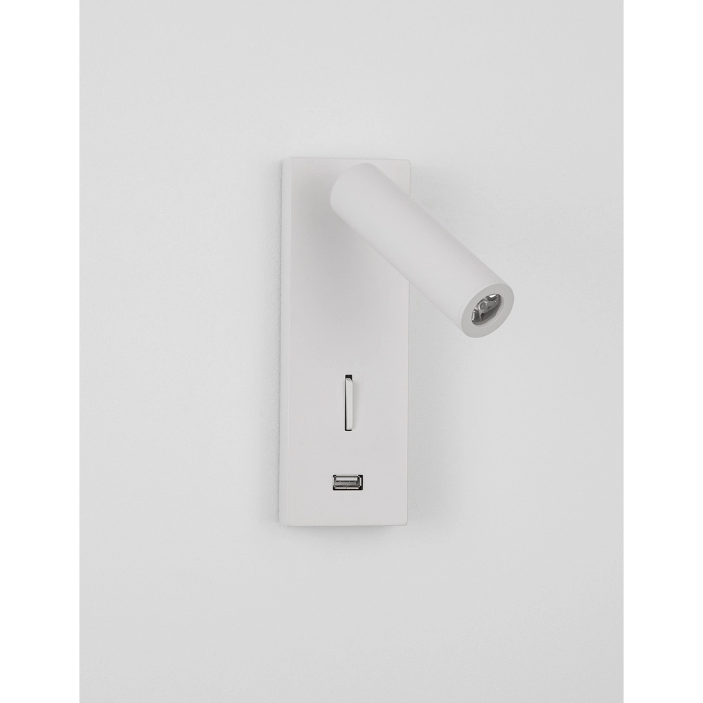 Bedlampje Fuse wit met usb Lyora 5212017423702