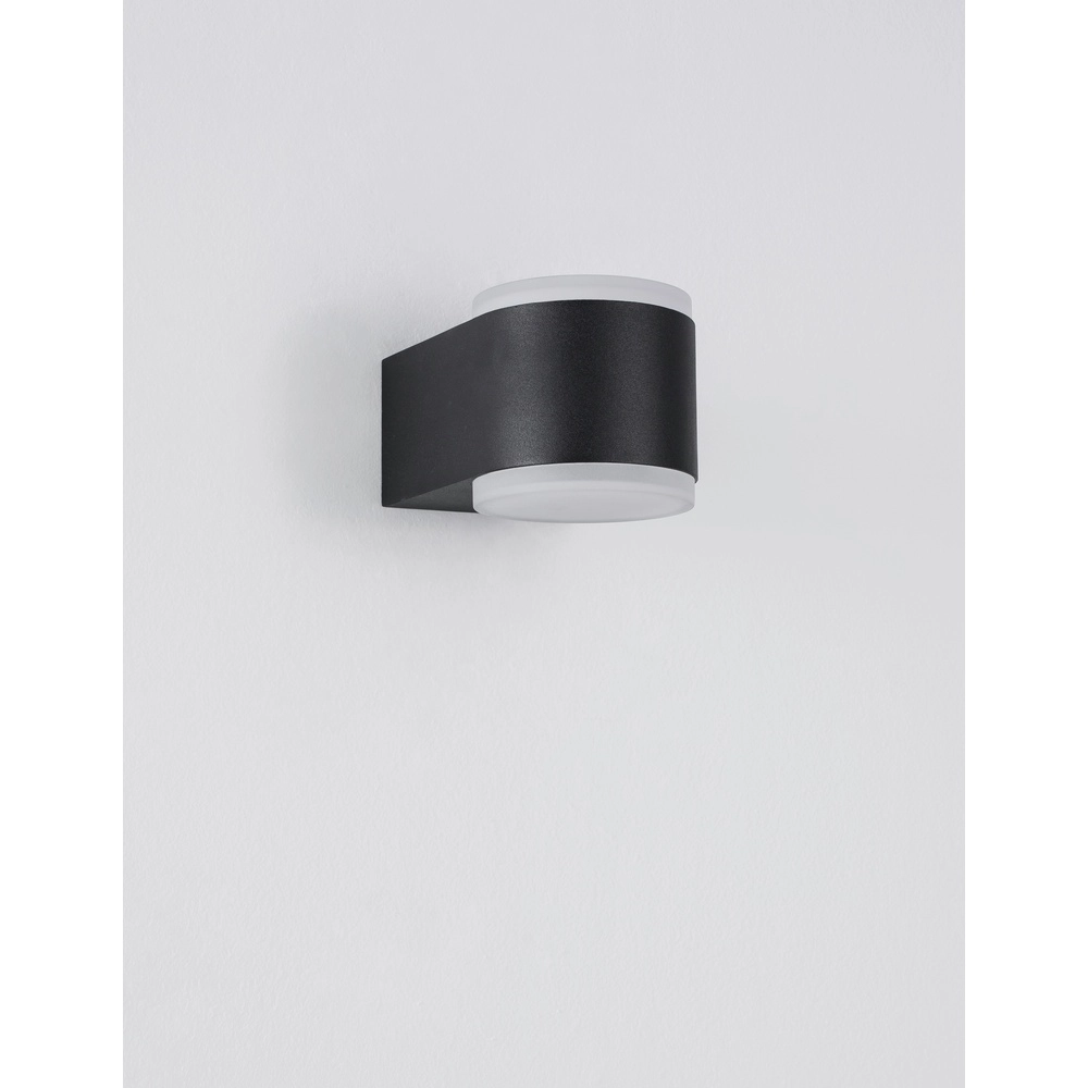 Strakke wandlamp Nus zwart dubbel Lyora 5212017425959