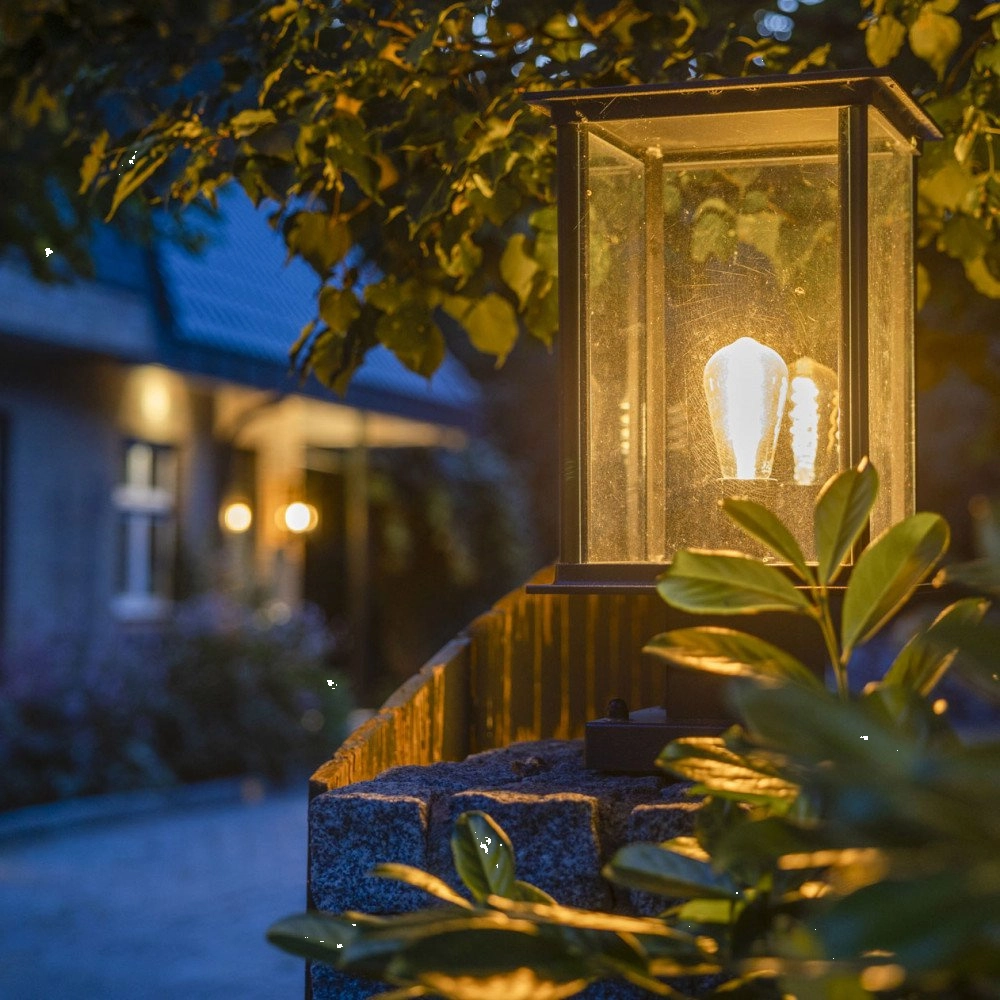 Moderne sokkellamp Capital zwart KS verlichting 8714732777506