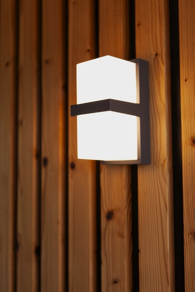 Moderne wandlamp Stela Lutec 6939412015545