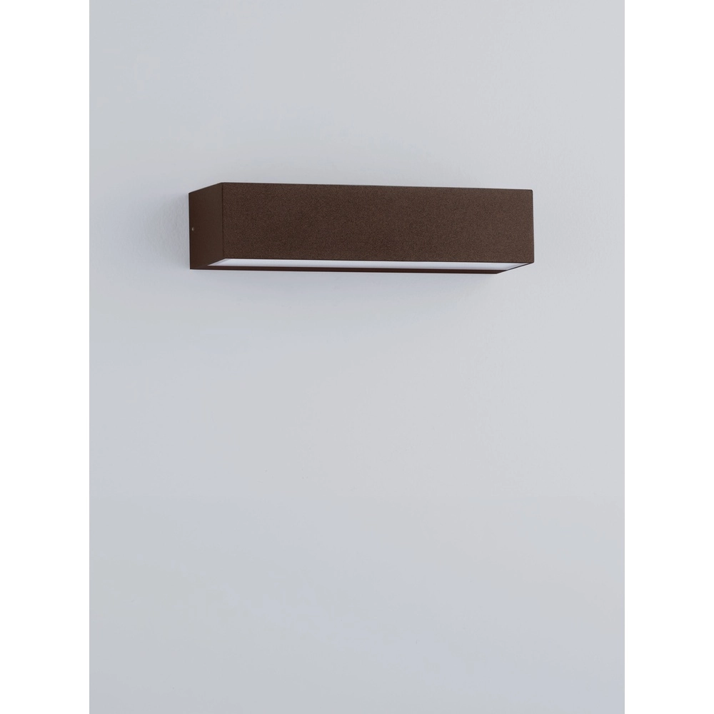 Strakke wandlamp Lane roestbruin 22cm - 21W Lyora 5212017496812