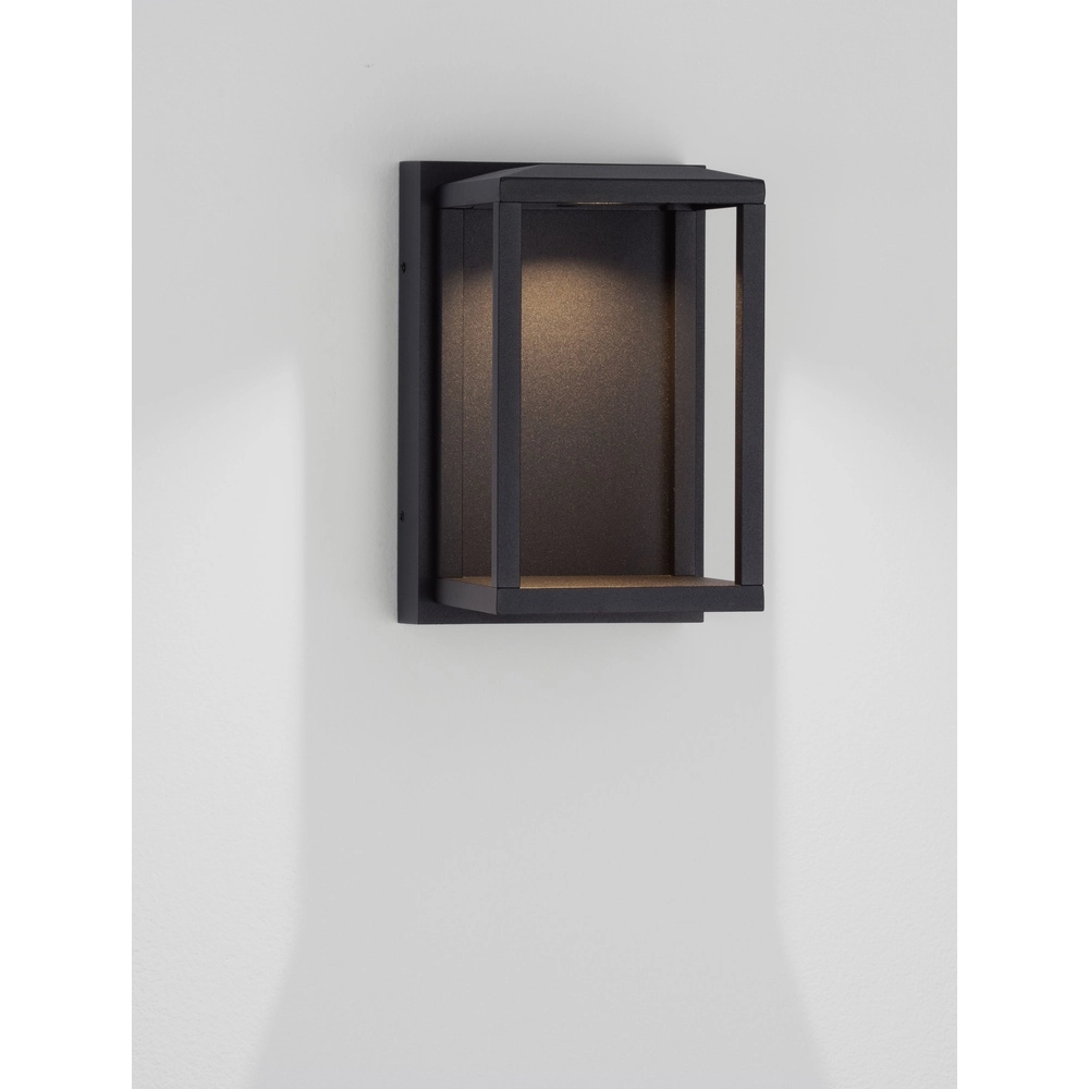 Zwarte wandlamp Prive 19cm Lyora 5212017453143