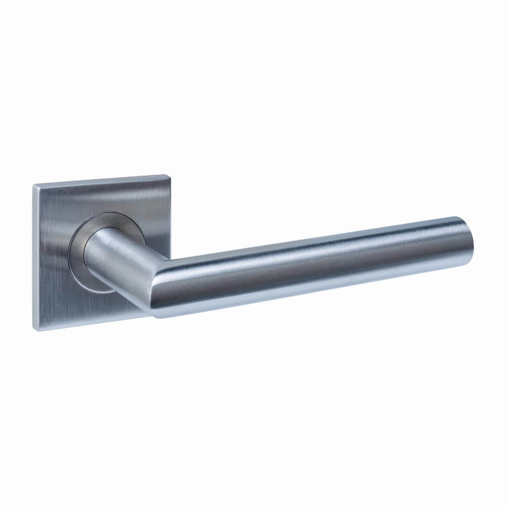 Deurklink Q 04 op vierkant rozet RVS