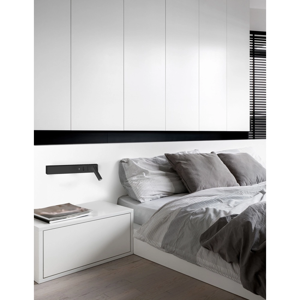 Bedlampje Vida rechts zwart met usb Lyora 5212017427854
