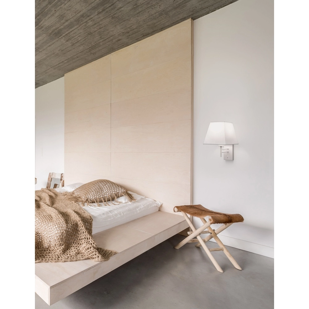 Wandlamp Logan wit