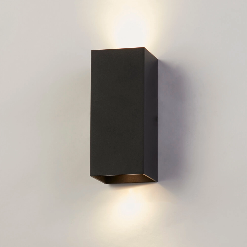 Strakke wandlamp Sifor zwart Lyora 5053423285078