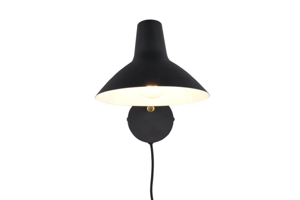 Lees wandlamp Traveller zwart Trio 4017807613759