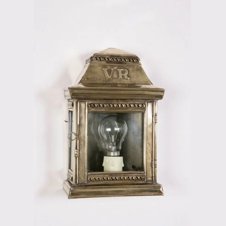 Landelijke buitenlamp Stable landelijk - antiek koper (ANT) Limehouse 8716803506558