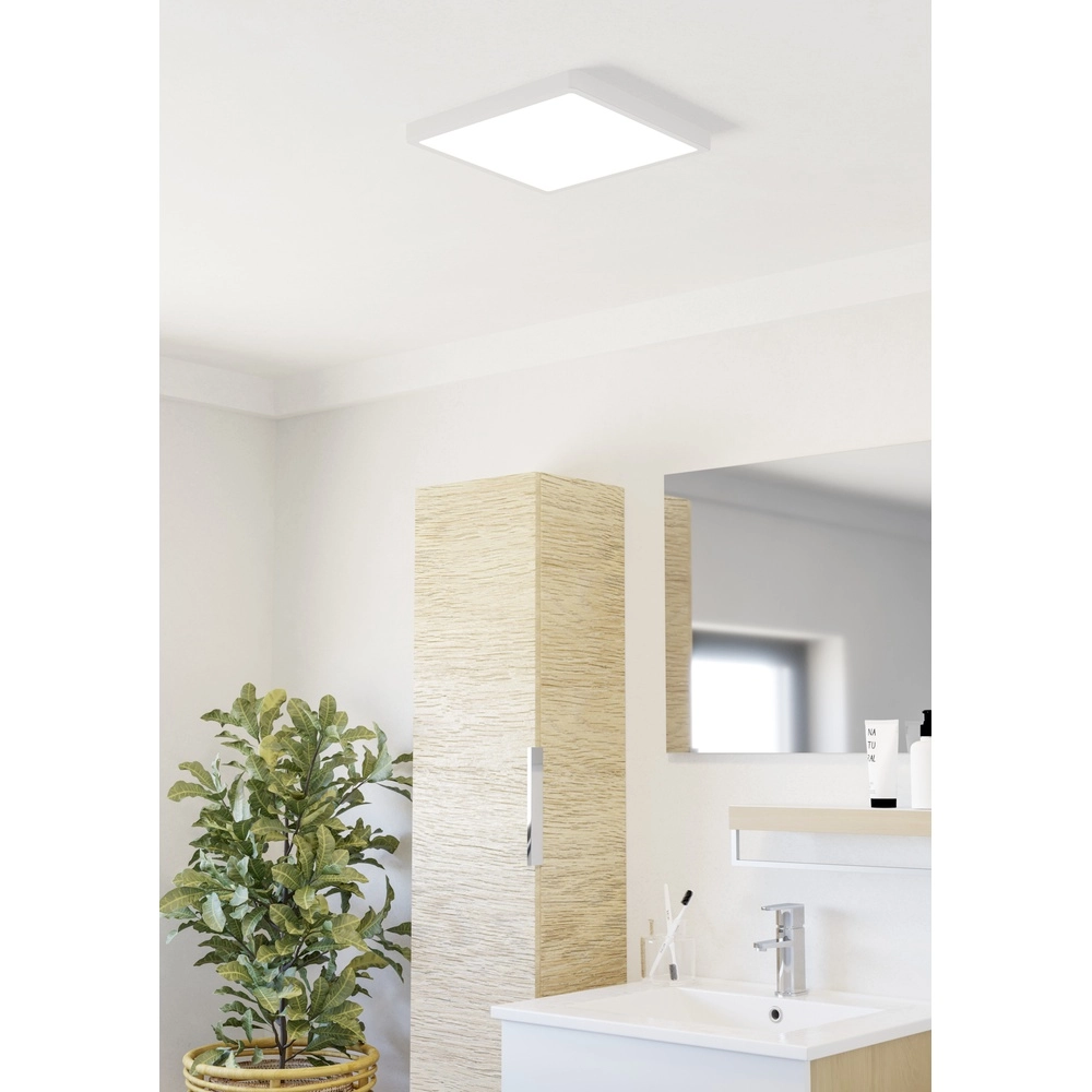 Plafonnière IP44 Fueva 6 vierkant - wit - 29x29cm Eglo 9008606330416