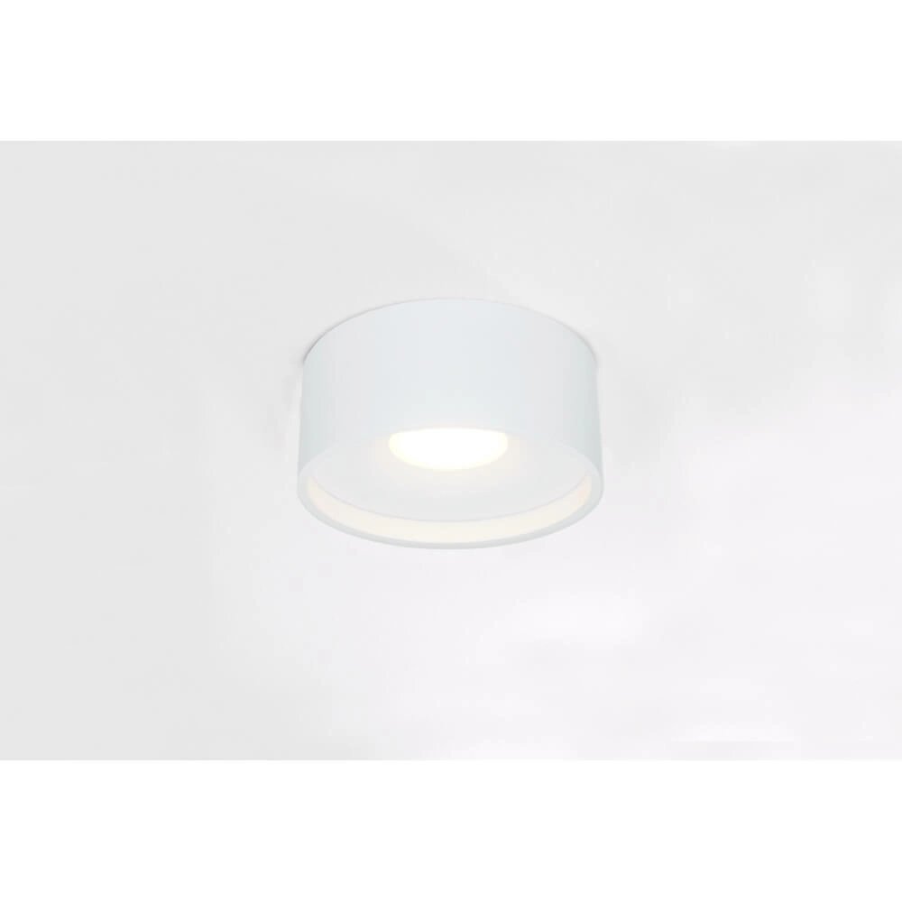 Strakke plafondlamp Oran Ø 12cm wit