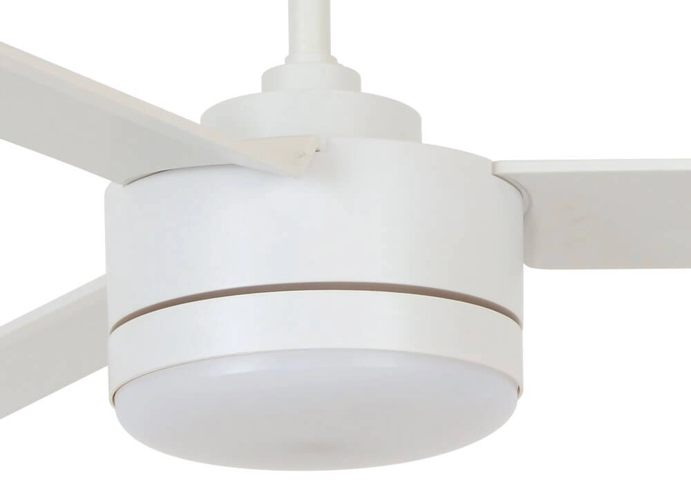 Witte ventilator met lamp Lagoon Ø 132cm IP55 Beacon 9333509136514