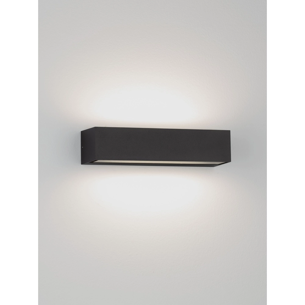 Strakke wandlamp Lane zwart 22cm - 21W Lyora 5212017496737