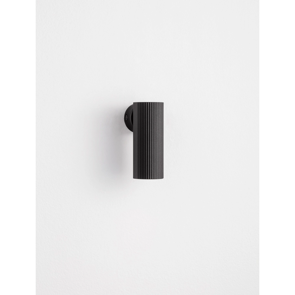 Wandspot Comet zwart Lyora 5212017475817