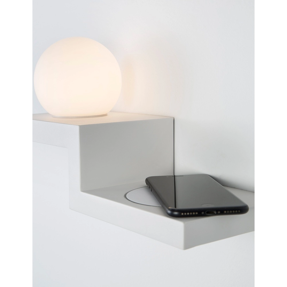 Bedlampje Room wit met draadloze oplader Lyora 5212017423726
