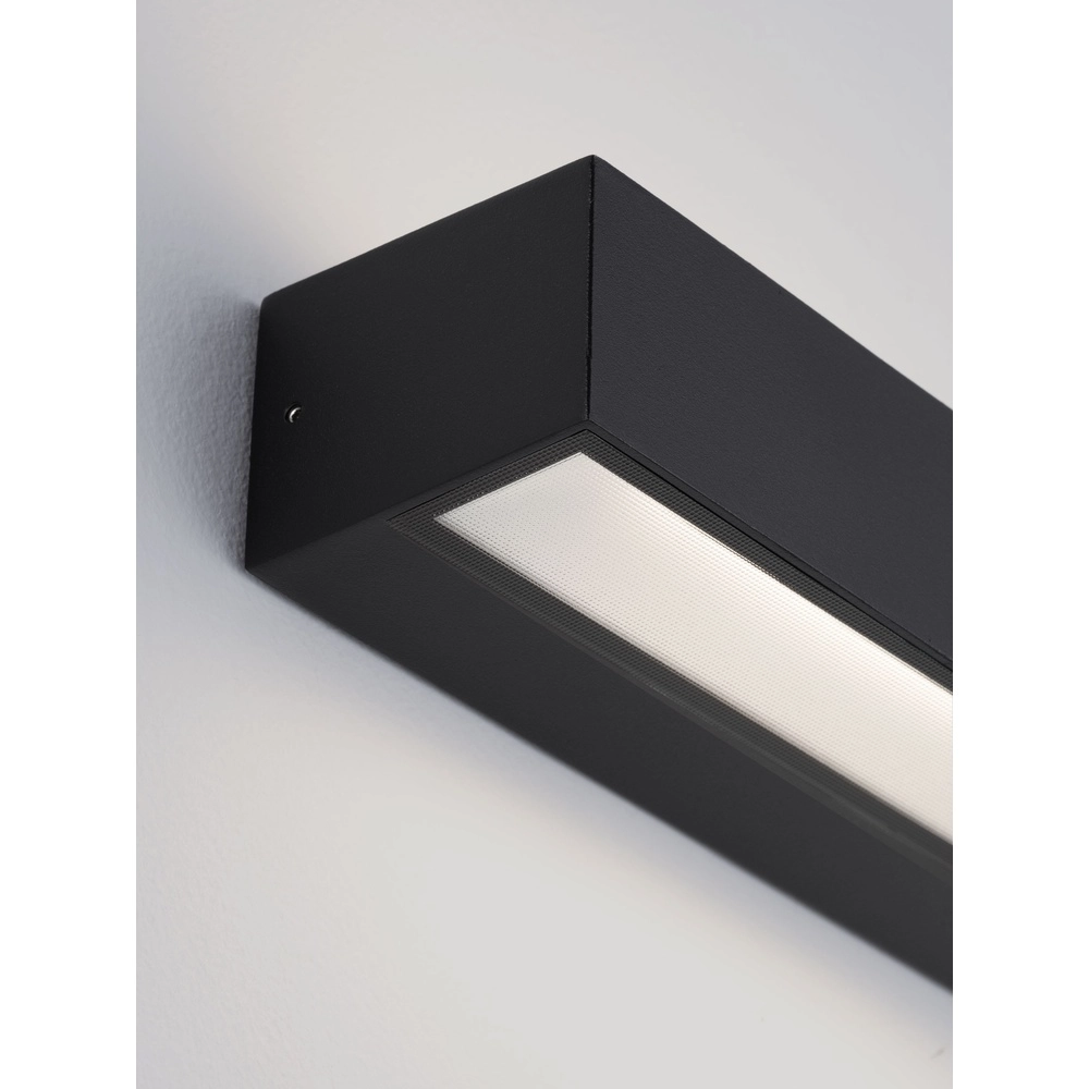 Strakke wandlamp Lane zwart 22cm - 21W Lyora 5212017496737