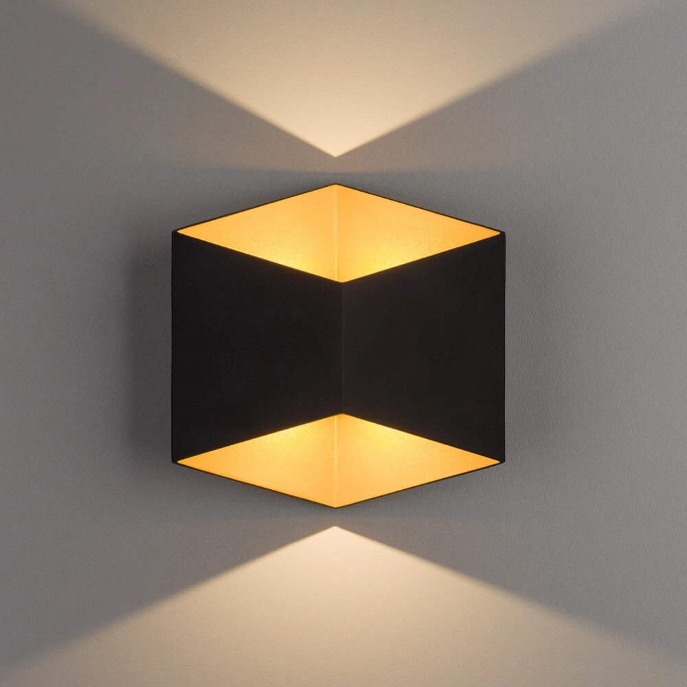 Led up en downlighter Triangles