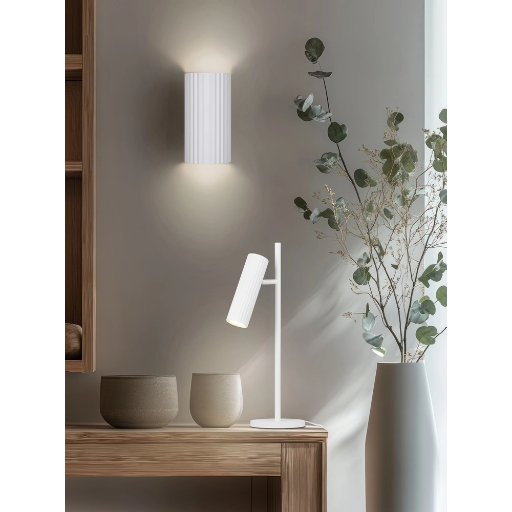 Strakke tafellamp Soka wit Trio 4017807658699