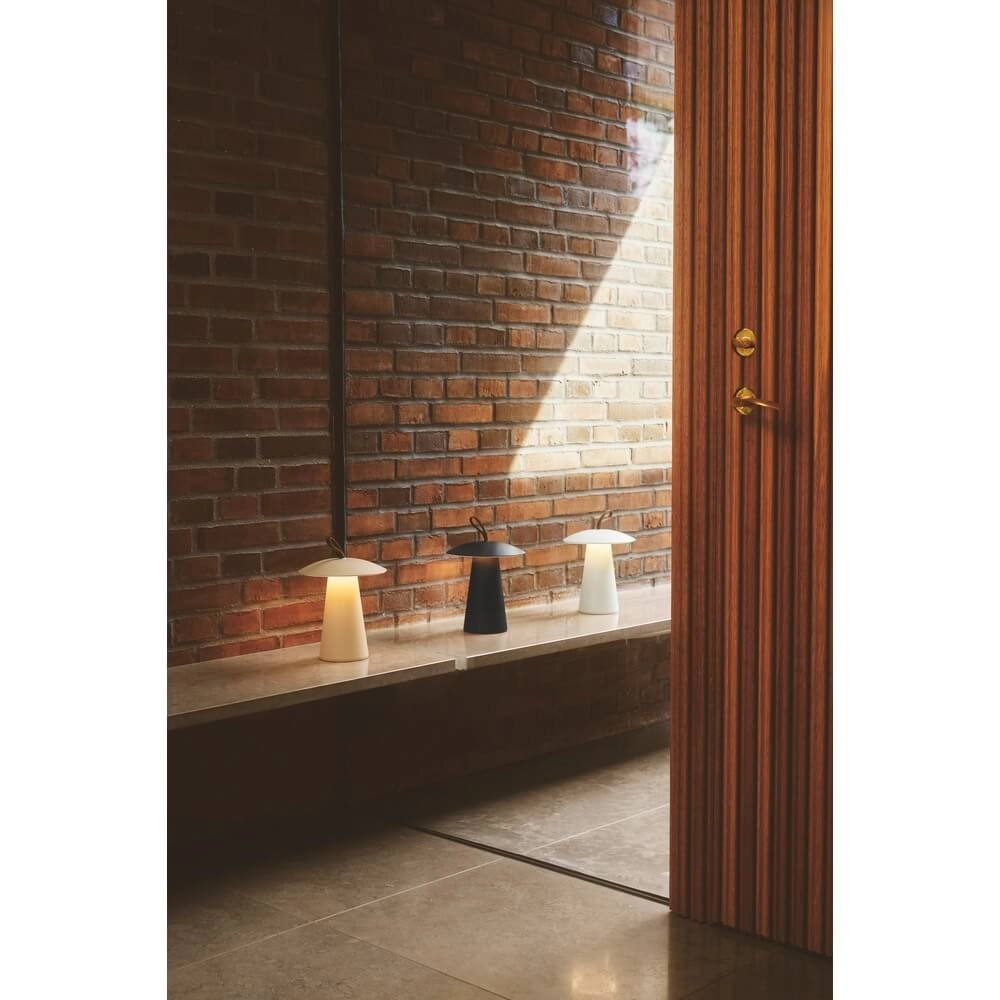 Design tafellamp Ara To-Go oplaadbaar zandkleurig Nordlux 5704924016929