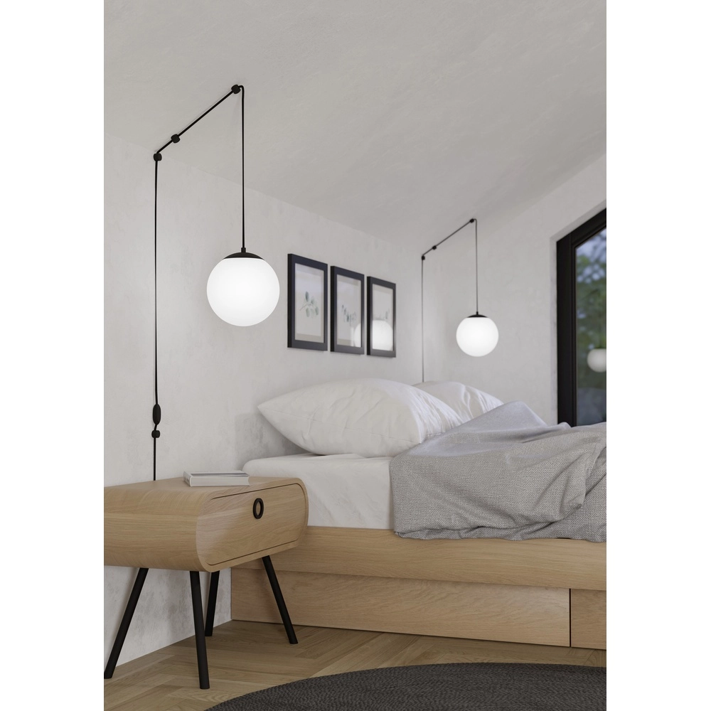 Flexibele pendel Rondo 3 witte bol met schakelaar Eglo 9008606282791