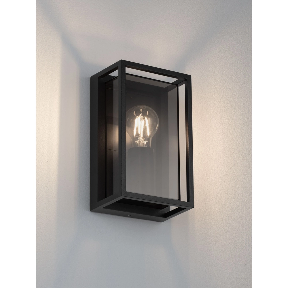 Zwarte wandlamp Bonn voor buiten Lyora 5212017496591