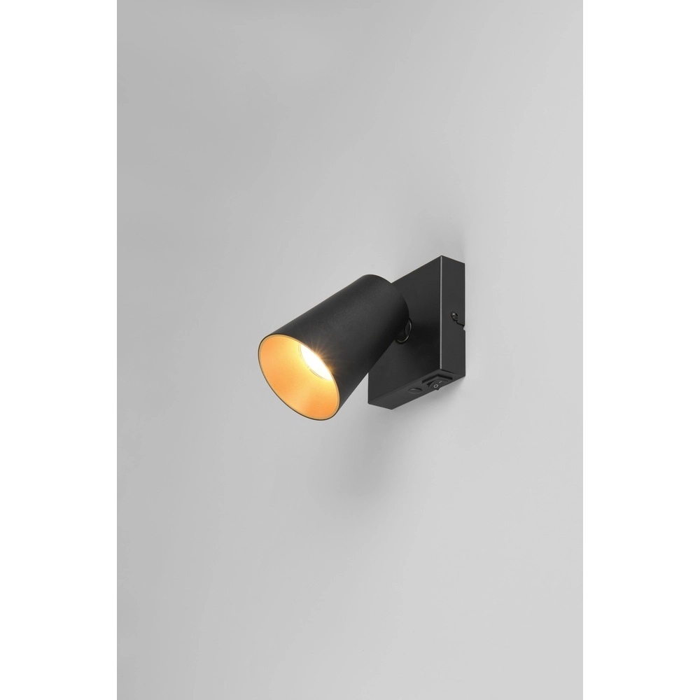 Wandspot Sharp zwart met schakelaar Trio 4017807627725