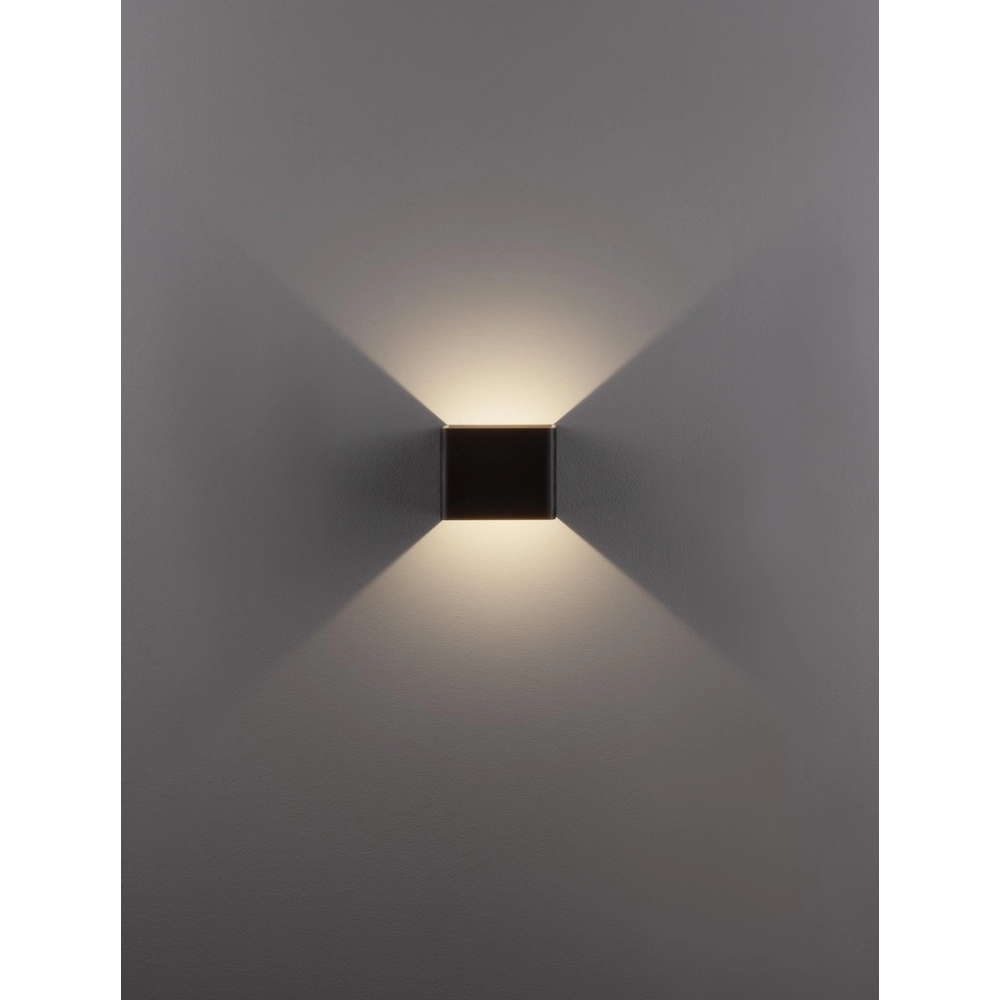 Wandspot Epic vierkant zwart Lyora 5212017444325