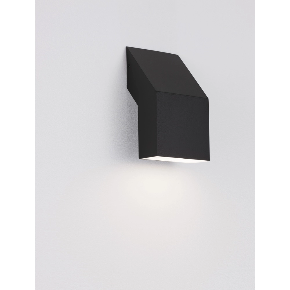 Design wandlamp Brigitta zwart