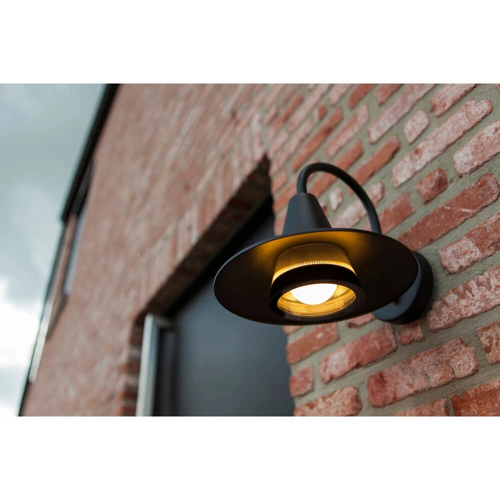 Zwarte led buitenlamp Swan Lutec 6939412016351