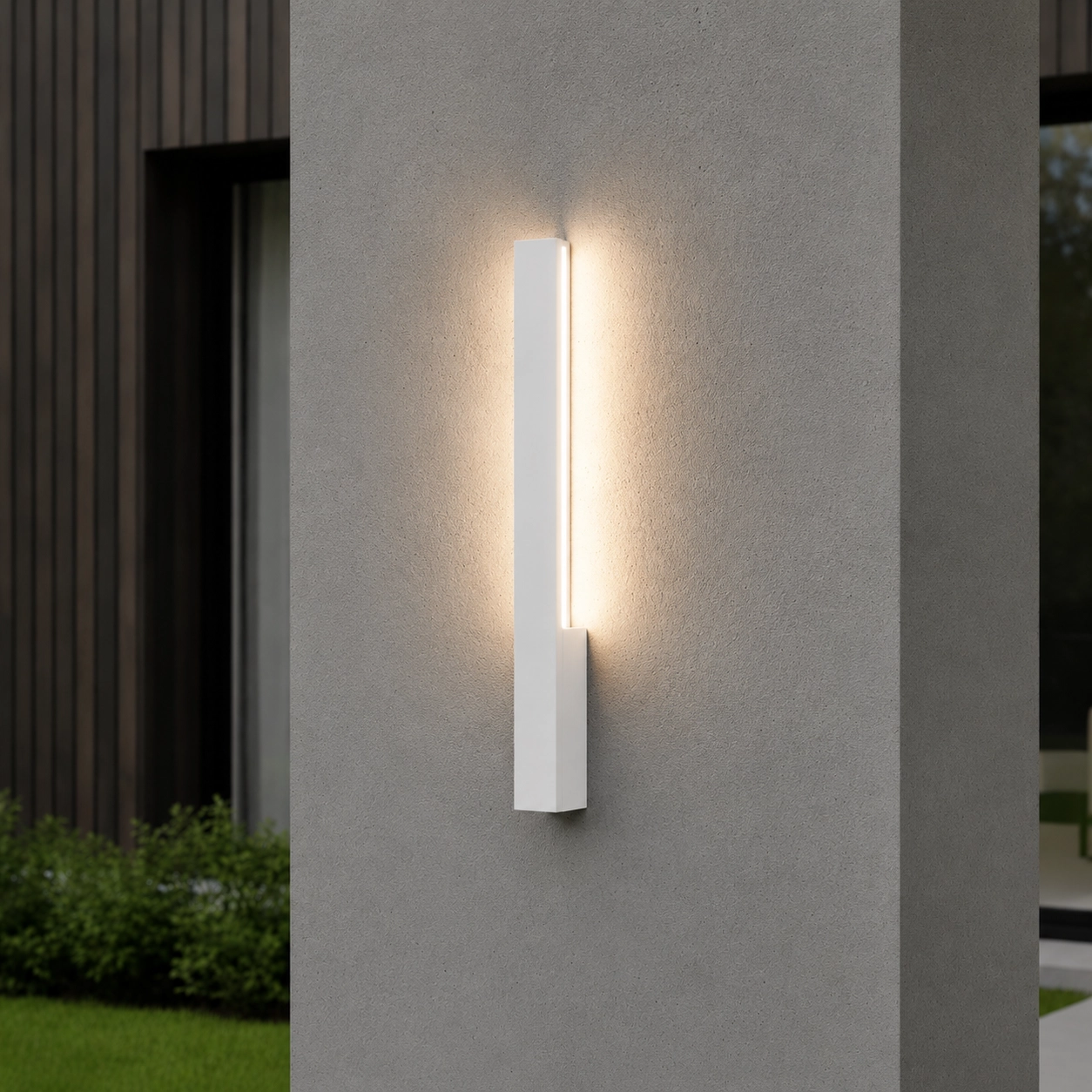 Strakke wandlamp Isos wit 61cm