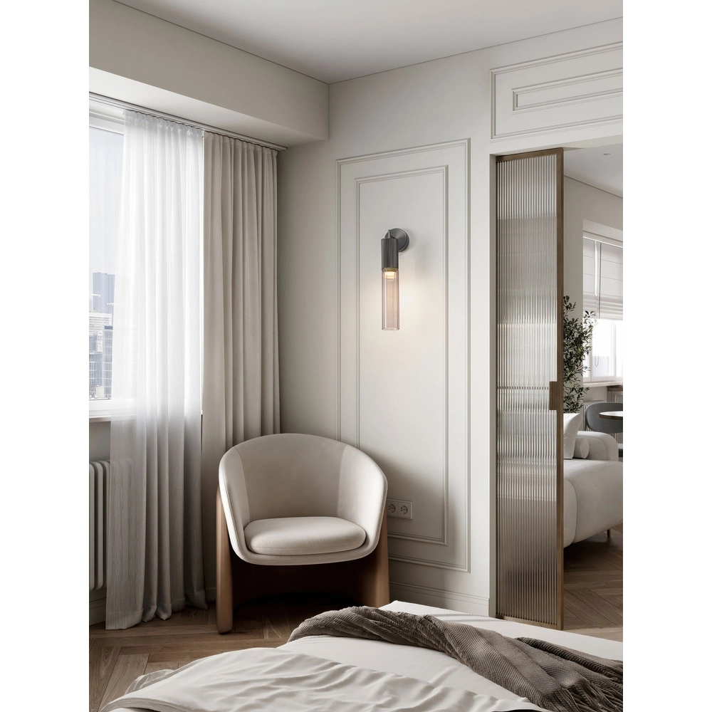 Design wandlamp Brielle antraciet met mokka glas