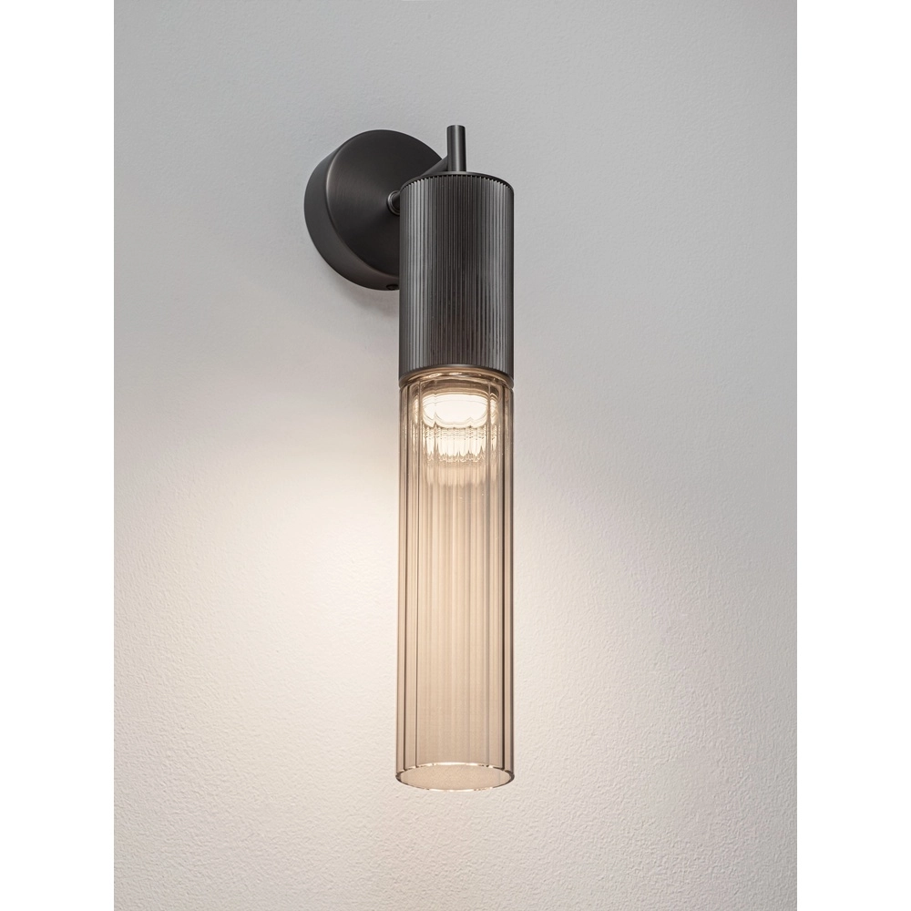 Design wandlamp Brielle antraciet met mokka glas Lyora 5212017495440