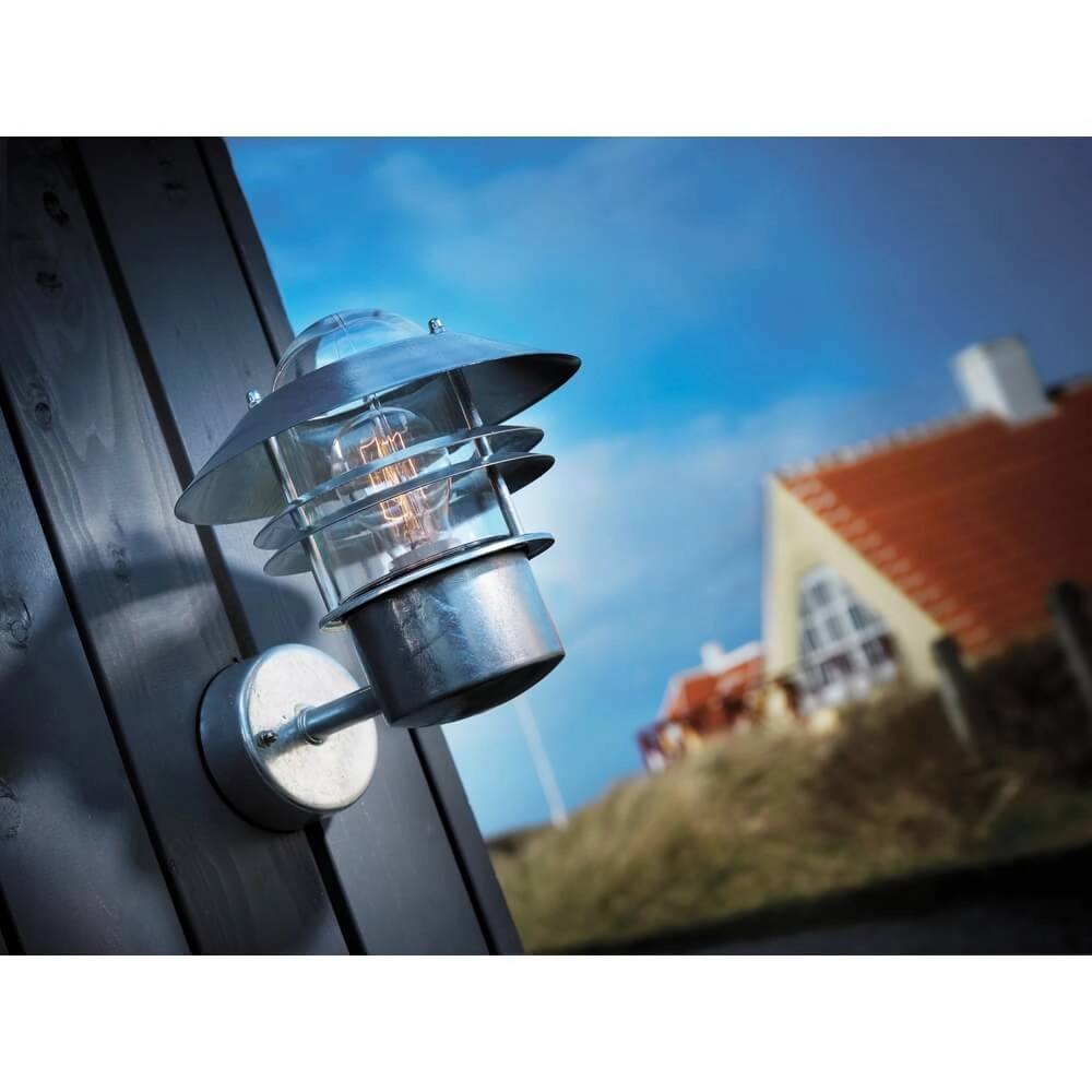 Klassieke buitenlamp Blokhus zink up Nordlux 5701581116047