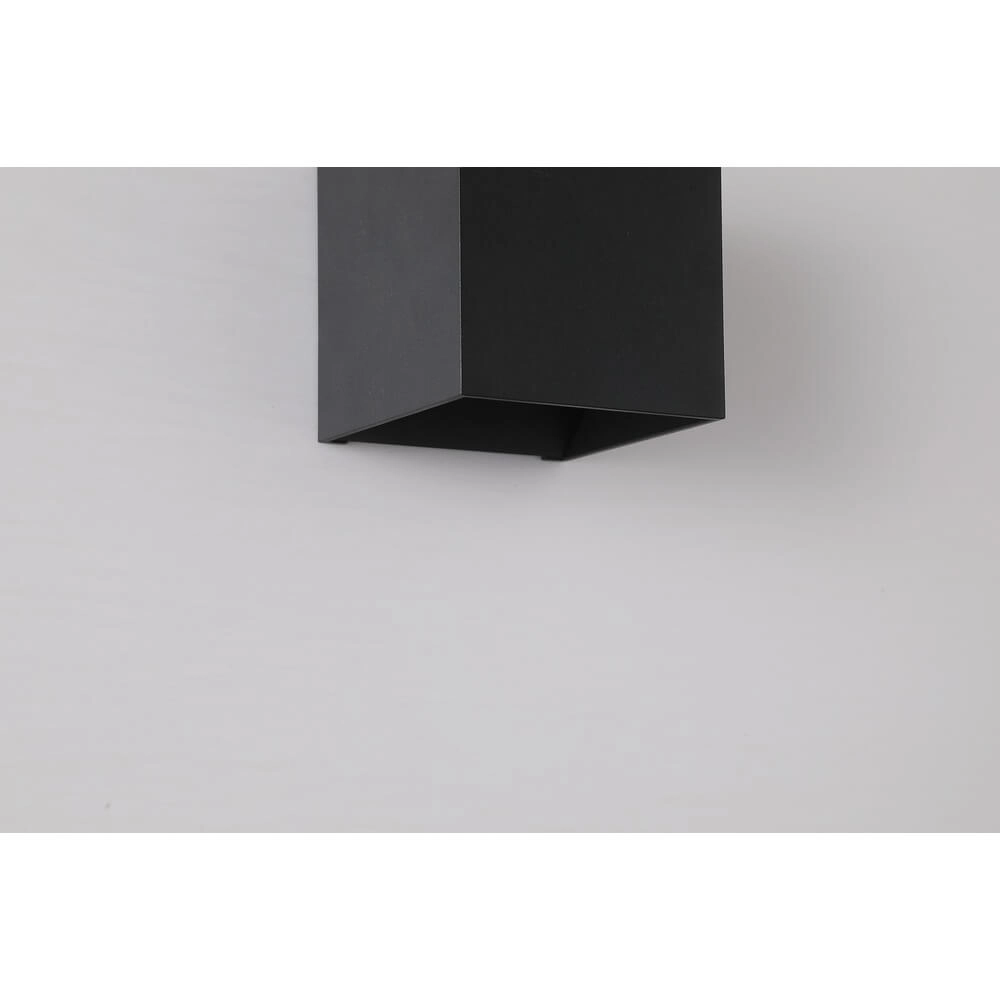 Vierkante wandlamp Sifor zwart Lyora 5053423285207