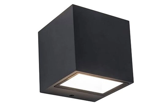 Sleek square wall lamp Gemini black