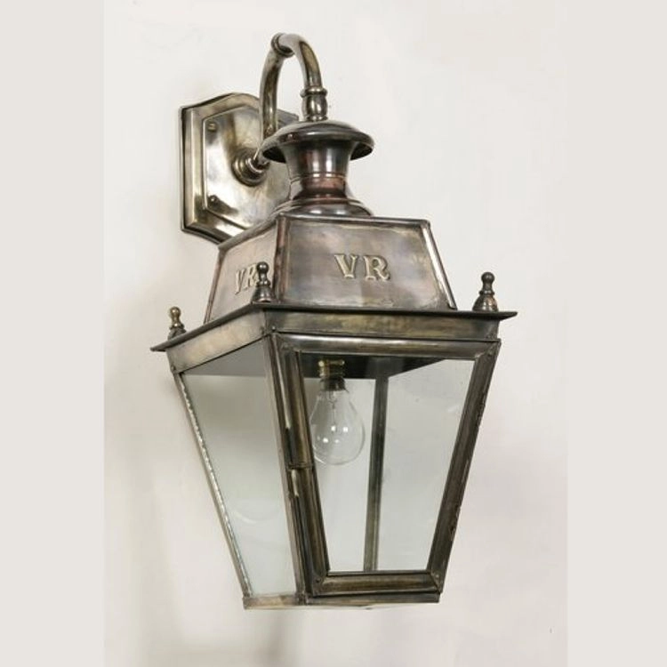 Rustic outdoor lamp Balmoral Top Mount handgemaakt 73cm - gepoetst goud (PBUL) Limehouse 8716803510364