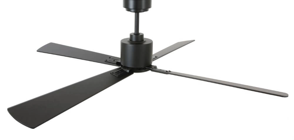 Zwarte plafondventilator Airfusion Climate I Ø 132cm Beacon 9333509175872