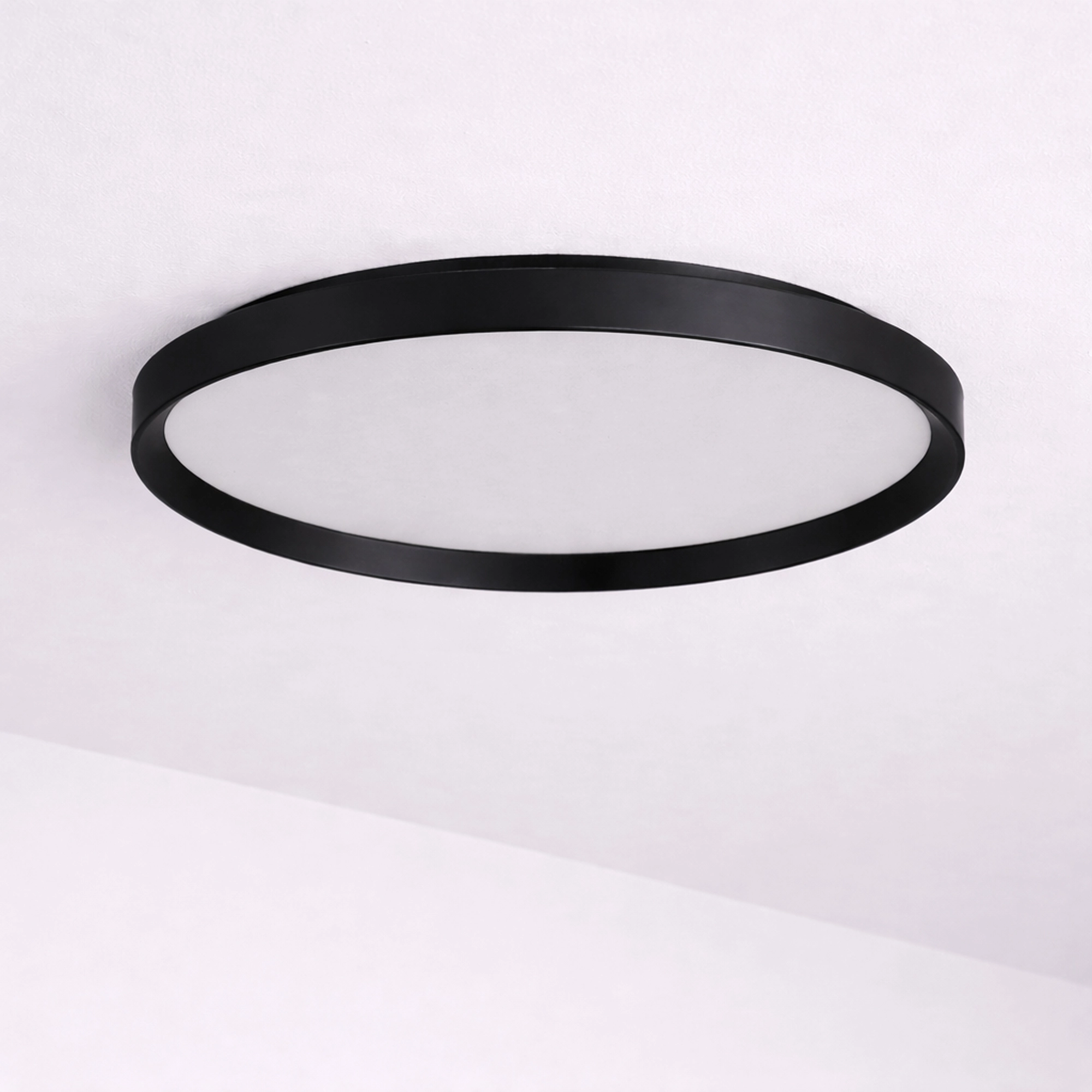Strakke plafonniere Prisma zwart Ø 35cm Lyora 5053423315201